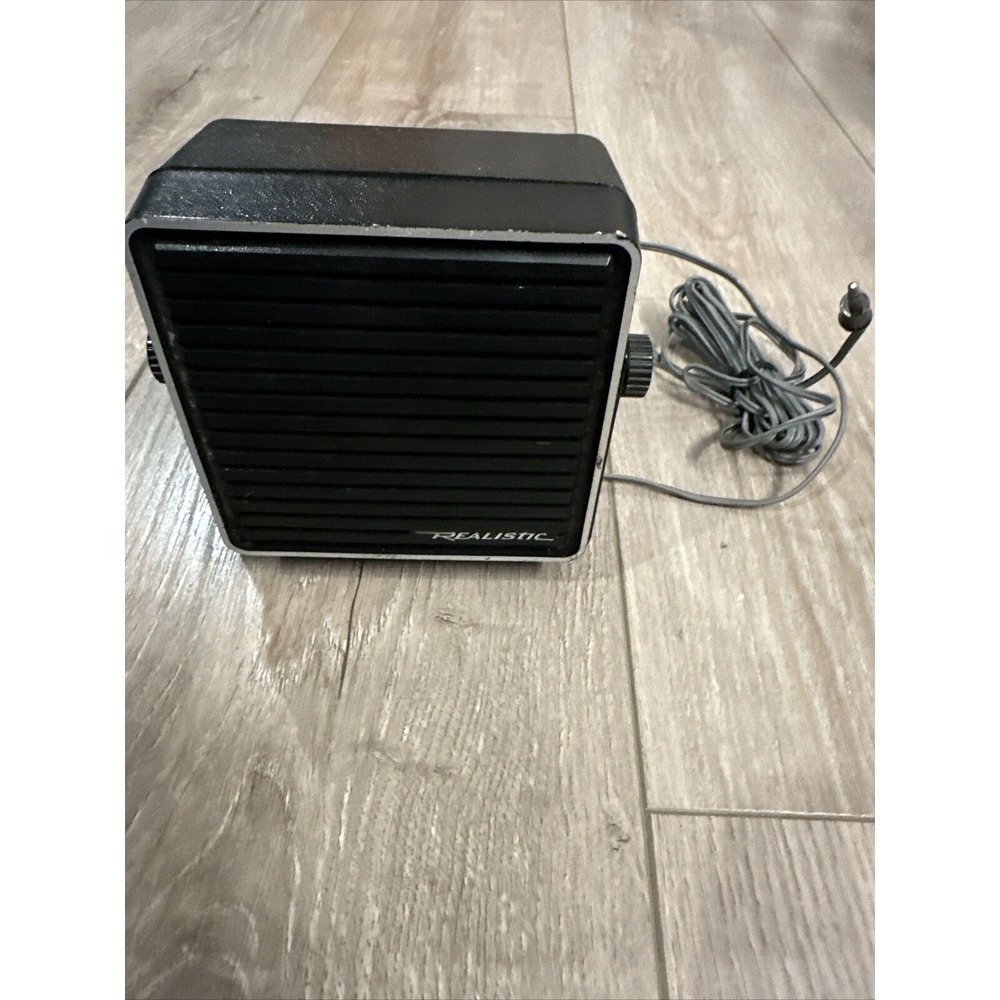 Radio Shack Realistic Extension CB Speaker 8 OHMS / 5 Watt 21-549A w/ Bracket
